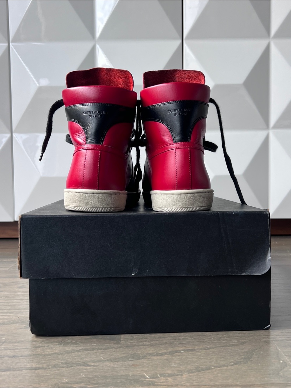 Saint Laurent SL/10H Red and Black High-Top Leather Sneakers - Picture 6 of 12